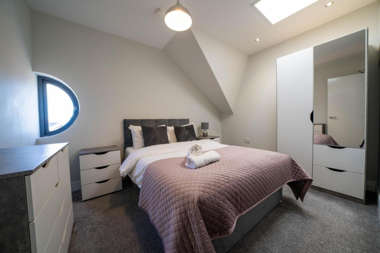 Three Bed Apartment Sleeps 5 In Botanic Belfast Exterior foto