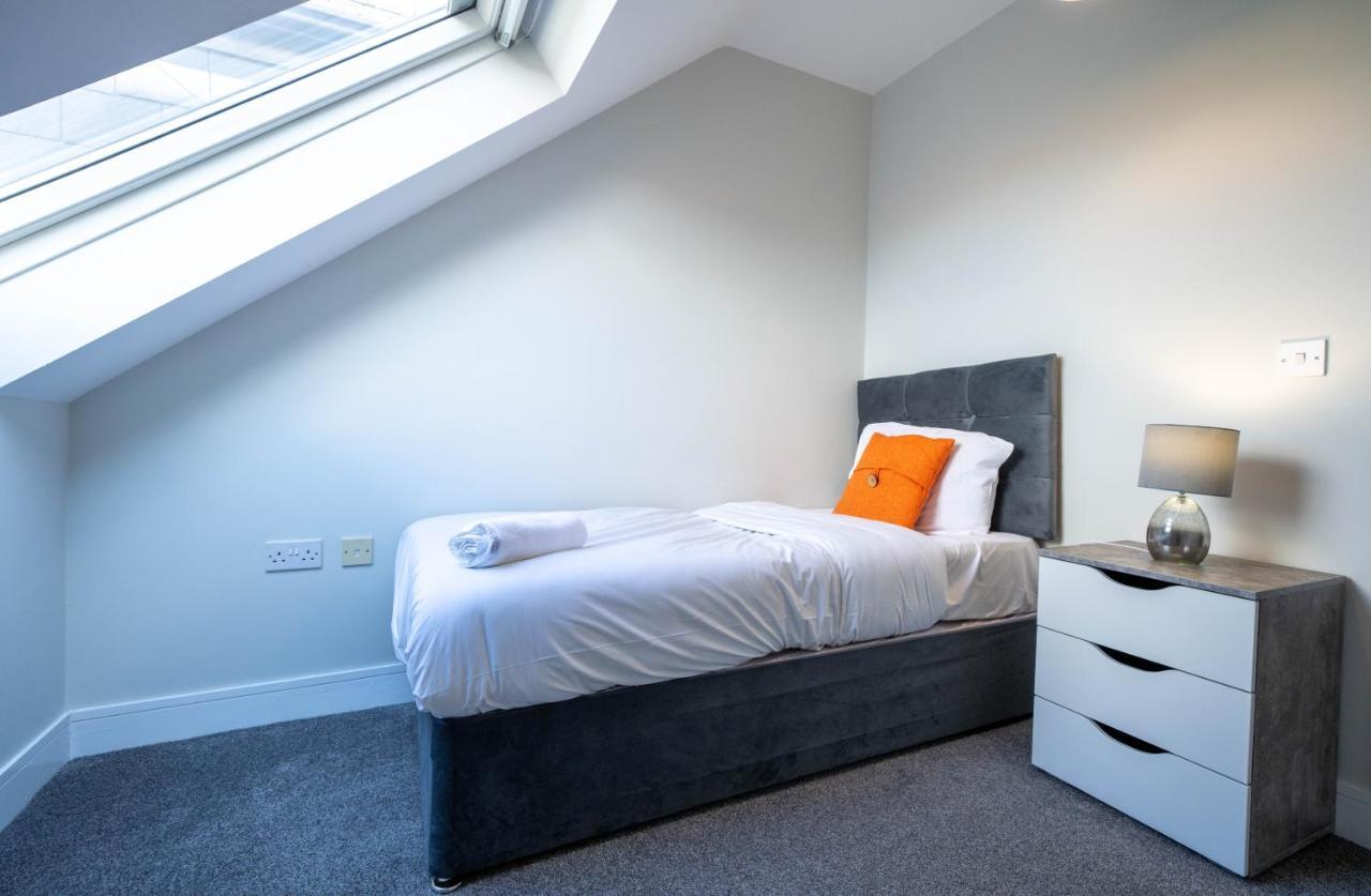 Three Bed Apartment Sleeps 5 In Botanic Belfast Exterior foto